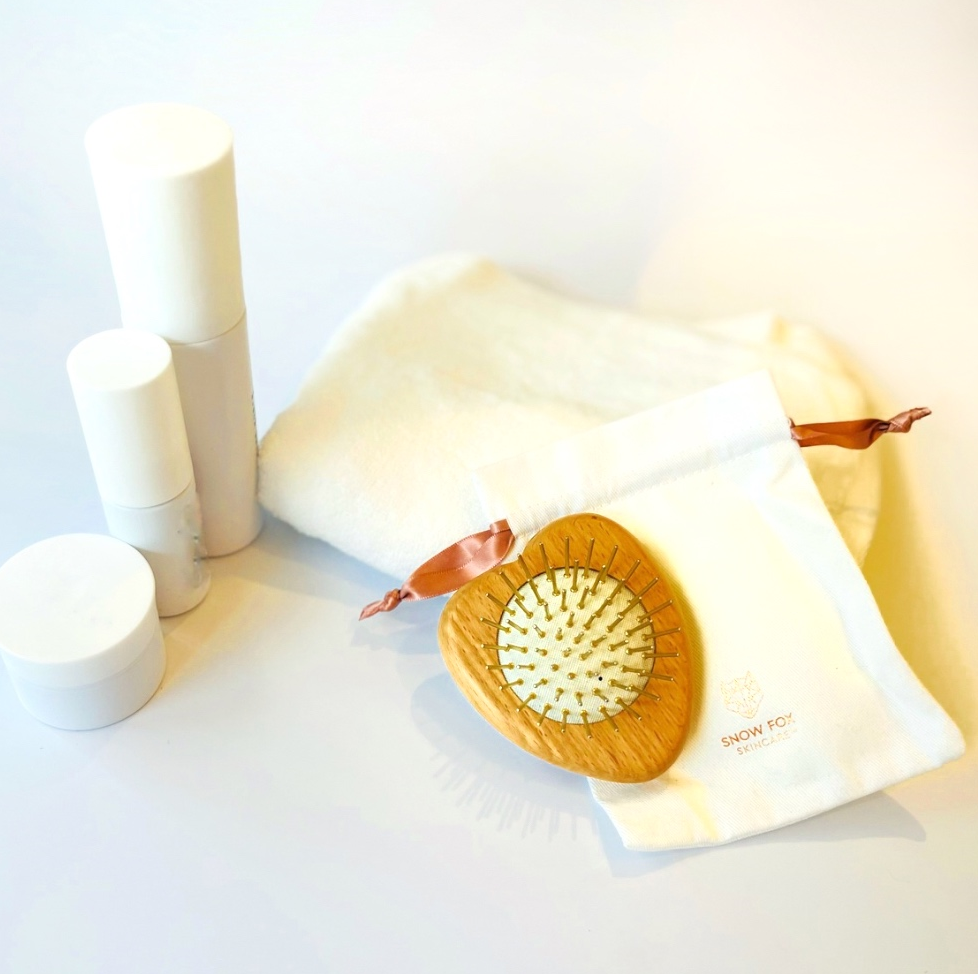 SNOW FOX SKINCARE(スノー フォックス スキンケア) プレミアム FOX カッサ ウッド ミニハート ヘアブラシ